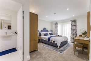 Photo 6- click for photo gallery